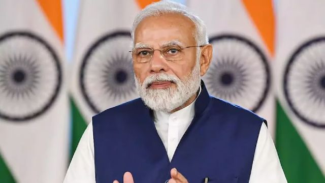 सब मिलकर करें नारी शक्ति को सशक्त: प्रधानमंत्री नरेंद्र मोदी
