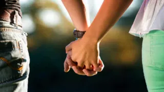 वन स्टॉप सेंटर के अनुसार, शहर में हर महीने 20 से 30 लिव-इन रिलेशनशिप के मामले सामने आ रहे हैं, जिनमें अधिकतर बाहर से आए युवाओं के हैं।