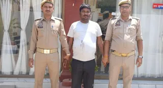 कैंट थाना पुलिस की गिरफ्त में आरोपित - सौ. इंटरनेट मीडिया