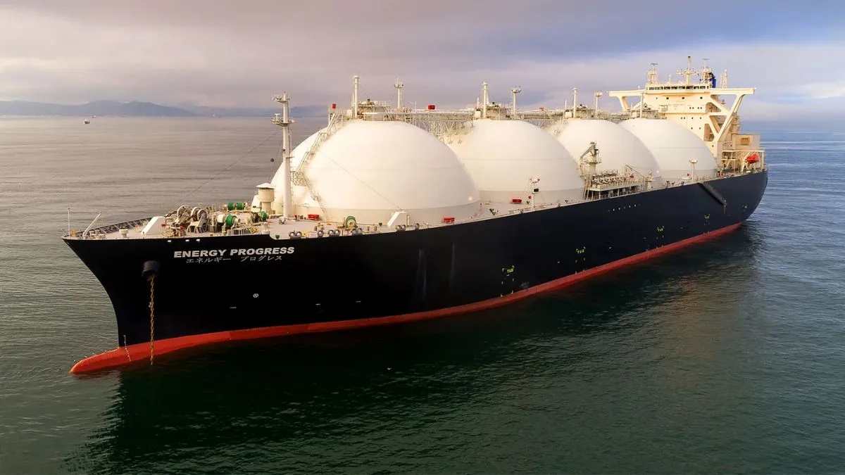 गैस से जुड़ी टेंशन खत्म! रूस ने LNG पर दिया बड़ा ऑफर, युद्ध के बीच 40% डिस्काउंट के साथ