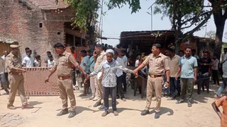 कौशांबी में अधेड़ की संदिग्ध मौत मामले में आरोपित भतीजे सूरज बली पुलिस हिरासत में। जागरण