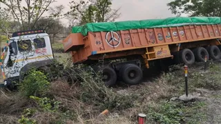 हादसों का हॉटस्पॉट बना लेकड़ाकोचा मोड़