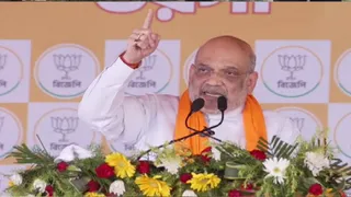बाकुड़ा में भाजपा की विजय संकल्प रैली को संबोधित करते केंद्रीय गृह मंत्री अमित शाह।