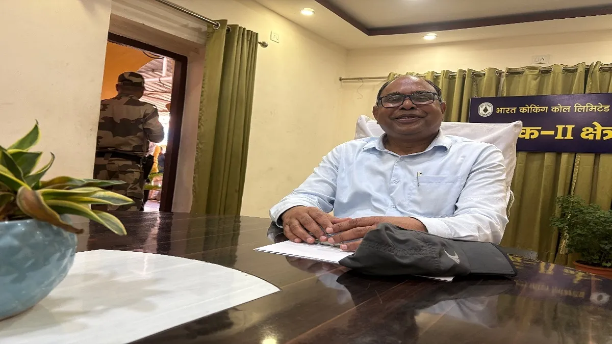 तुम कुरैशी हो, तुम्हीं को दिक्कत है, चलों हमारे साथ... कहकर कोयला चोरों ने BCCL GM पर किया हमला, FIR