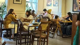 एक समय में 50 लोग से कम है तो उसे अग्निशमन सेवा से अनापत्ति प्रमाण पत्र (एनओसी) की आवश्यकता नहीं होगी।