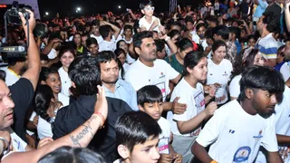 गाजियाबाद में उत्तर प्रदेश की पहली नाइट हेरिटेज रन में हजारों लोग शामिल हुए। जागरण