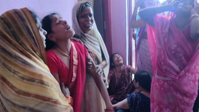 रोहतास में विवाहिता का फंदे से लटका मिला शव, पिता ने लगाया हत्या का आरोप
