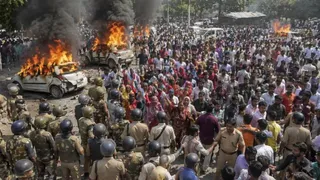 कब तक चलेगा श्रमिकों का आंदोलन। (यह तस्वीर एआई द्वारा बनाई गई है)