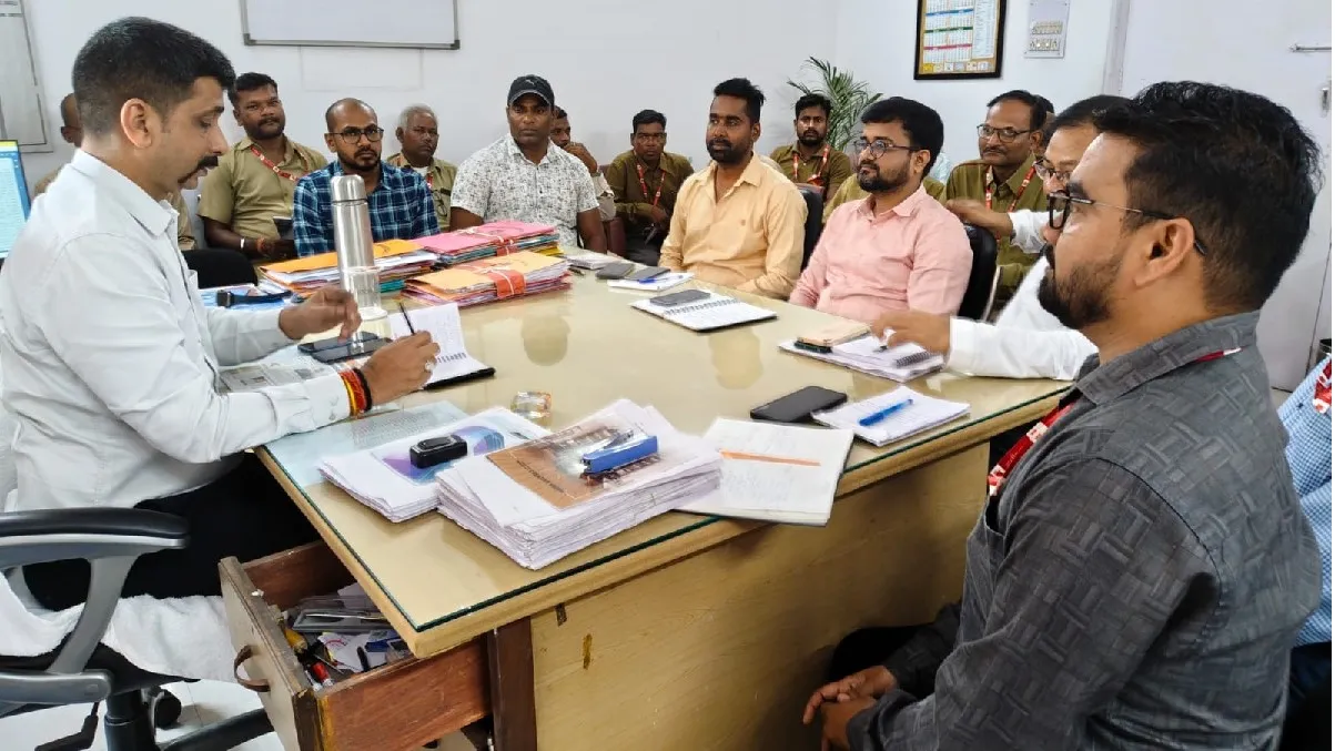 सिंहभूम डाक मंडल का नया रोडमैप: सीआरएम और तकनीकी नवाचार से सुधरेगी सेवा, कर्मियों को मिली स्पेशल ट्रेनिंग