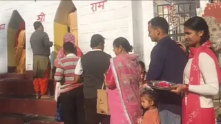 राम पादुका मंदिर में लगा अनुष्ठान मेला।