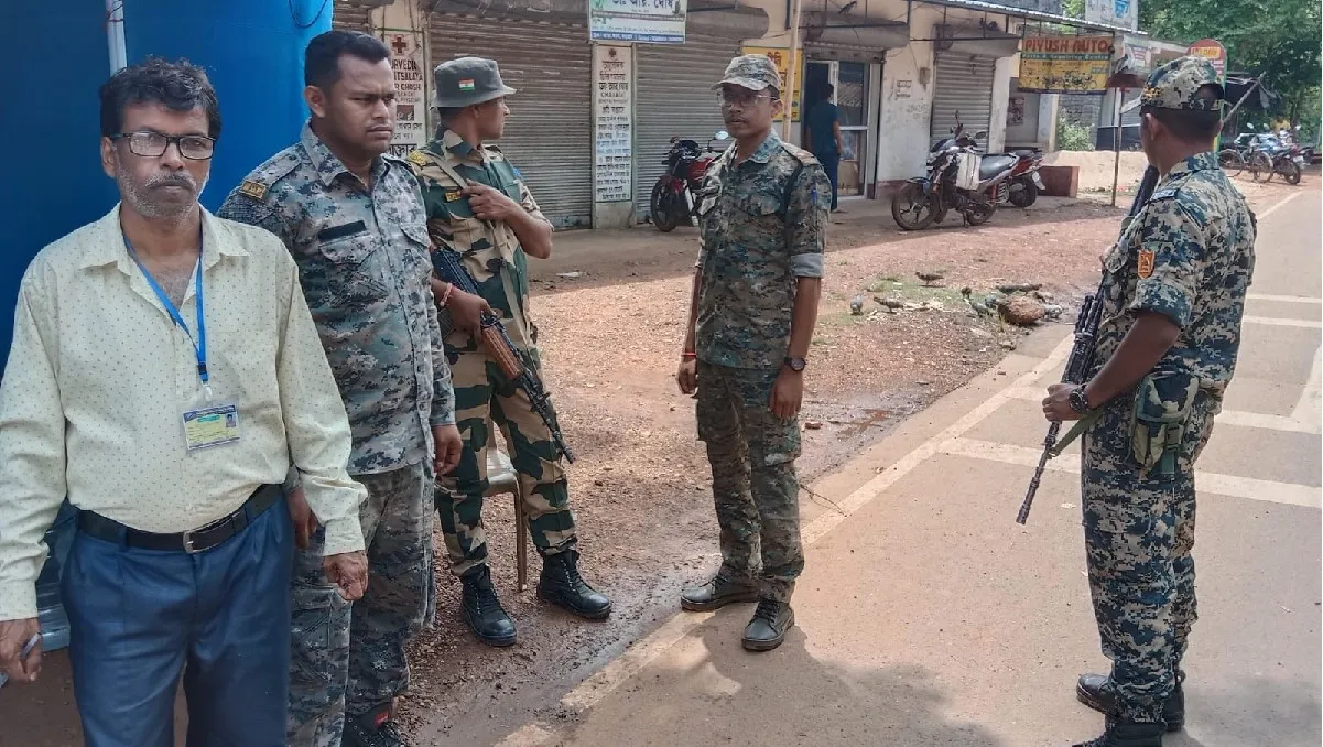 बिनपुर में खामोश है आदिवासी वोटर: क्या कुर्मी समाज और युवा मतदाता बदलेंगे जंगलमहल का सियासी भूगोल?