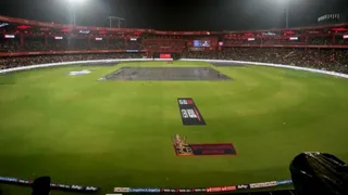 वाइड रिव्यू और मेडिकल टाइम आउट से लंबे खिंच रहे IPL मैच