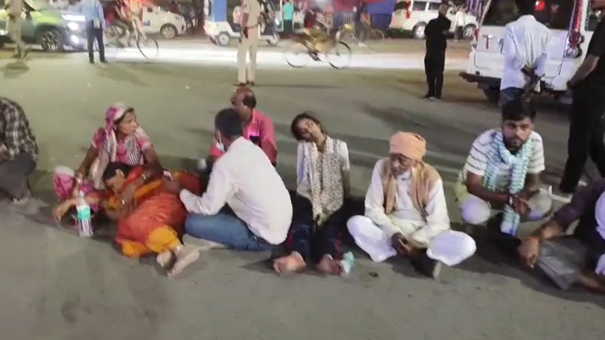 इंजीनियरिंग छात्रा की संदिग्ध मौत पर कारगिल चौक पर बवाल, परिजनों ने दुष्कर्म के बाद हत्या का लगाया आरोप