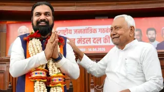 नीतीश ने सम्राट को सौंपा बिहार