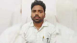 बरारी सीओ मनीष कुमार। (फाइल फोटो)