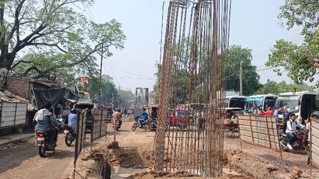 गया जिले में 349 करोड़ की लागत से बन रहा एलिवेटेड फ्लाईओवर, दुकानदारों की बढ़ी चिंता
