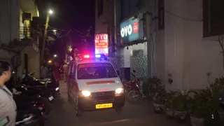 कालकाजी के एक गेस्ट हाउस में 28 वर्षीय जावेद ने आत्महत्या कर ली। जागरण