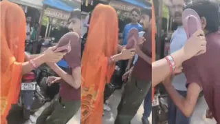 महिला ने आरोपित की चप्पलों से की पिटाई (वीडियो ग्रैब)