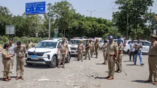 नोएडा हिंसा