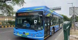 दिल्ली में मुनाफे की ओर चली DTC, आय में 173 करोड़ रुपये की हुई बढ़ोतरी ...