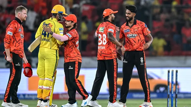 अभिषेक शर्मा की तूफानी फिफ्टी के बाद क्‍लासेन की क्‍लास पारी, SRH के गेंदबाजों ने चेन्‍नई को नहीं बनाने दिए 195 रन