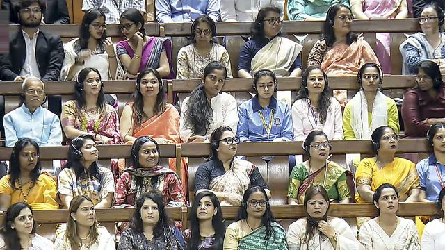 विचार: फिर अटका महिला आरक्षण