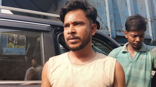 रेलवे फाटक पार कर रही स्कॉर्पियो को मालगाड़ी ने मारी टक्कर, 500 मीटर तक घसीटा; ड्राइवर ने कूदकर बचाई जान
