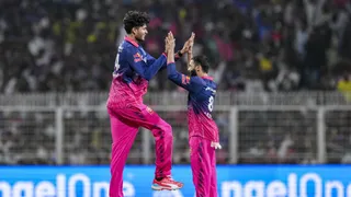 यश राज ने लिया बड़ा विकेट।