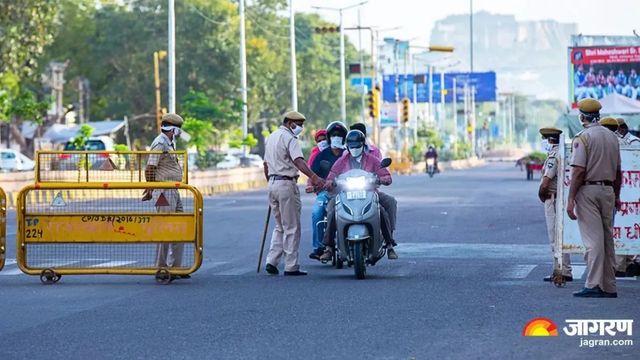 कासगंज में यातायात पुलिस एक्शन मोड में, ताबड़तोड़ की वाहनों की चेकिंग; एक ही दिन में काटे 175 वाहनों के चालान
