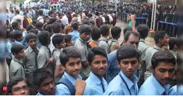  झारखंड में स्कूलों का समय बदला: भीषण गर्मी के बीच केजी से 8वीं तक की कक्षाएं 11:30 बजे तक