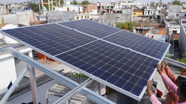 PM Surya Ghar Yojna: बिहार में BPL परिवारों के घर पर फ्री में लगेगा सोलर पैनल, बिजली बिल से मिलेगी मुक्ति
