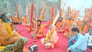 काशी सुमेरु पीठ में स्थापित होगा विशाल स्फटिक शिवलिंग और श्रीयंत्र।