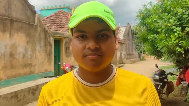 Jac Result 2026 Topper success story: मोबाइल को किनारे रख रोजाना पांच घंटे पढ़ाई में जुटा रहा दुकानदार का बेटा, अब बना जिला टॉपर
