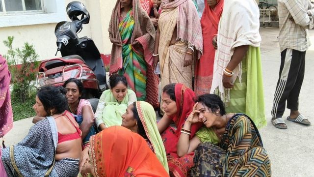 झारखंड में दर्दनाक हादसा: टंकी में उतरे दो भाई, एक की सांस थमी; दूसरा मौत से जूझ रहा
