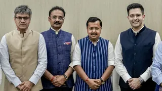 भाजपा में शामिल हुए आप के राघव चड्ढा।
