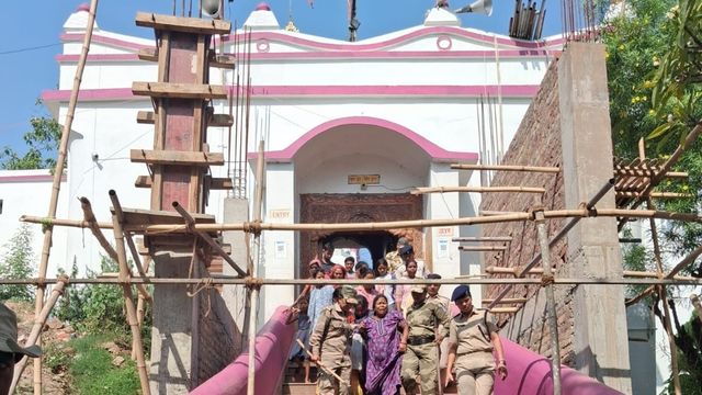 हॉकी के नेशनल हीरो का दर्दनाक अंत: रांची में तीर-धनुष लेकर मंदिर बचाते शहीद हुए बिरसा मुंडा, 2 साल से नहीं मिला था वेतन
