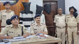 मधुबनी जिले में पीसी करते डीएसपी अमित कुमार । जागरण