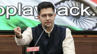 राघव चड्ढा ने कॉन्स्टिट्यूशन क्लब में प्रेसकर्मियों को संबोधित किया