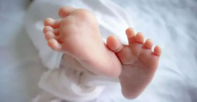 कन्नौज में रंजिश में दंपती की बेरहमी से पिटाई, मां की गोद से गिरकर 4 माह की मासूम की मौत
