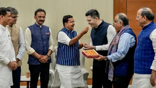 आप के 7 राज्यसभा सांसदों का भाजपा में विलय (फोटो-पीटीआई)