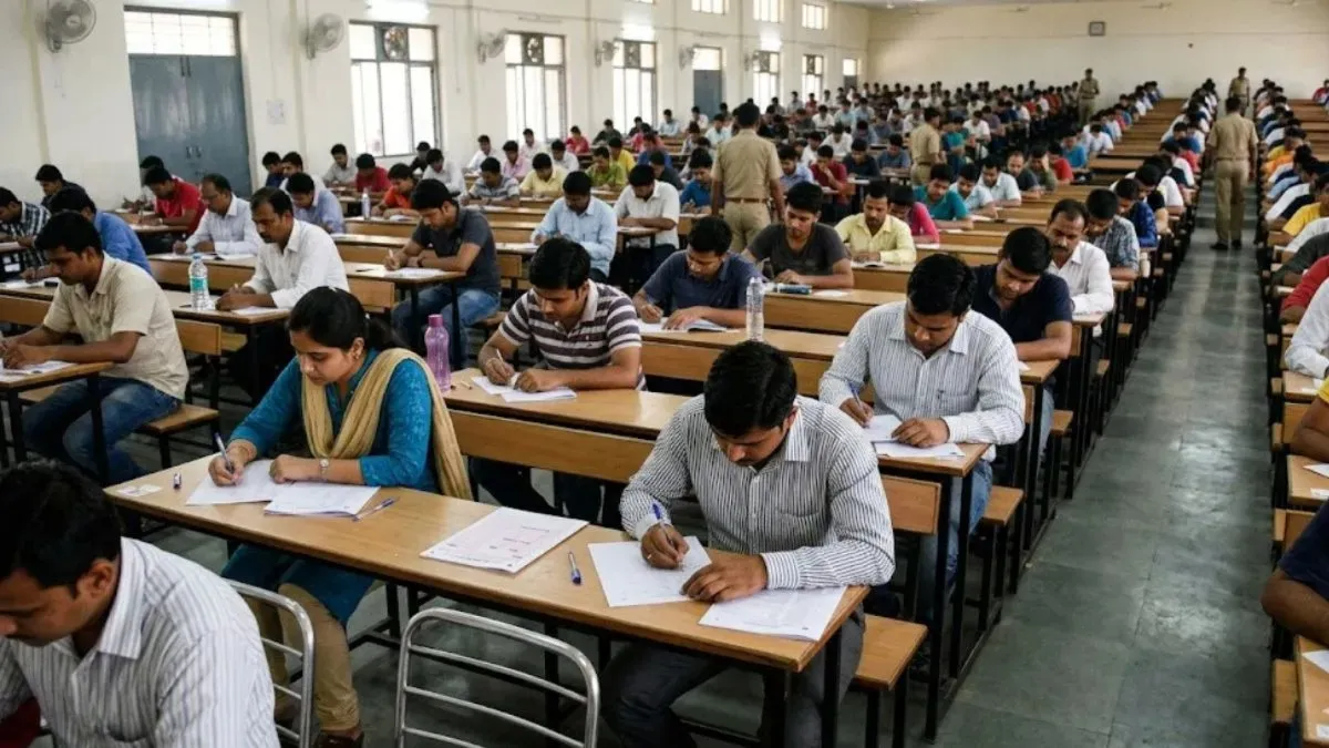 यूपी में कड़ी सुरक्षा के बीच 19.29 लाख परीक्षार्थियों में दी होमगार्ड लिखित परीक्षा, 23 अभ्यर्थी रहे अनुपस्थित - up home guard exam concludes 19 lakh appeared strict ...