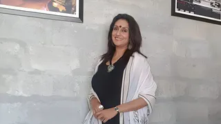 एक्ट्रेस दीप मंदीप।