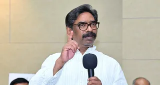 मुख्यमंत्री ने अधिकारियों को दिया प्रस्तावित स्कूल के निर्माण कार्य एवं संचालन से संबंधित दिशा-निर्देश।