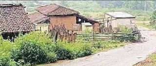 50 बस्तियों की एक लाख आबादी के पास न स्थायी पता
