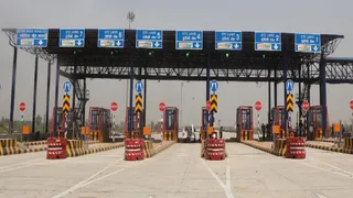 मेरठ में गंगा एक्सप्रेसवे का टोल प्लाजा। जागरण