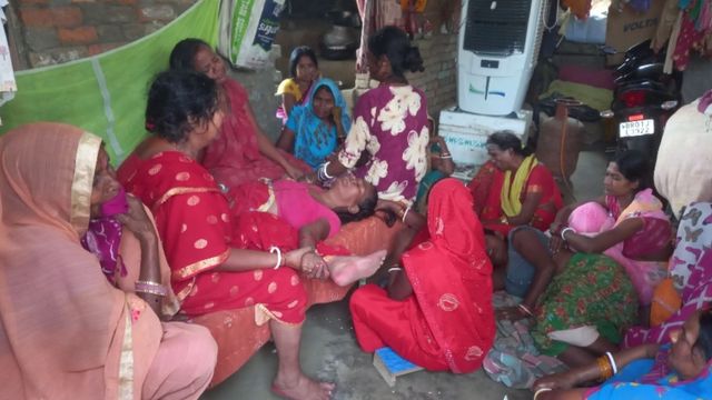 Saran News: मकेर में युवक का शव पेड़ से लटका मिला, हत्या या आत्महत्या? पुलिस कर रही जांच
