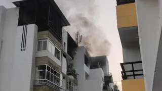 फ्लैट संख्या 1108 में लगी आग।