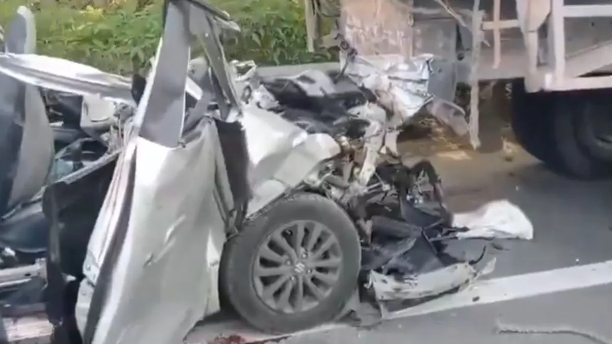 हैदराबाद में भीषण सड़क हादसा, तेज रफ्तार कार खड़ी लॉरी से टकराई; 6 की मौत
