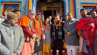उद्योगपति गौतम अडानी ने शुक्रवार को केदारनाथ पहुंचे, उनकी पत्नी भी मौजूद रहीं। Jagran