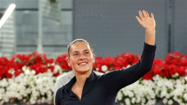 Madrid Open: 'किस्मत हो तो ऐसी', हारने के बाद भी सेमीफाइनल में पहुंची ये टेनिस खिलाड़ी, रच दिया इतिहास
